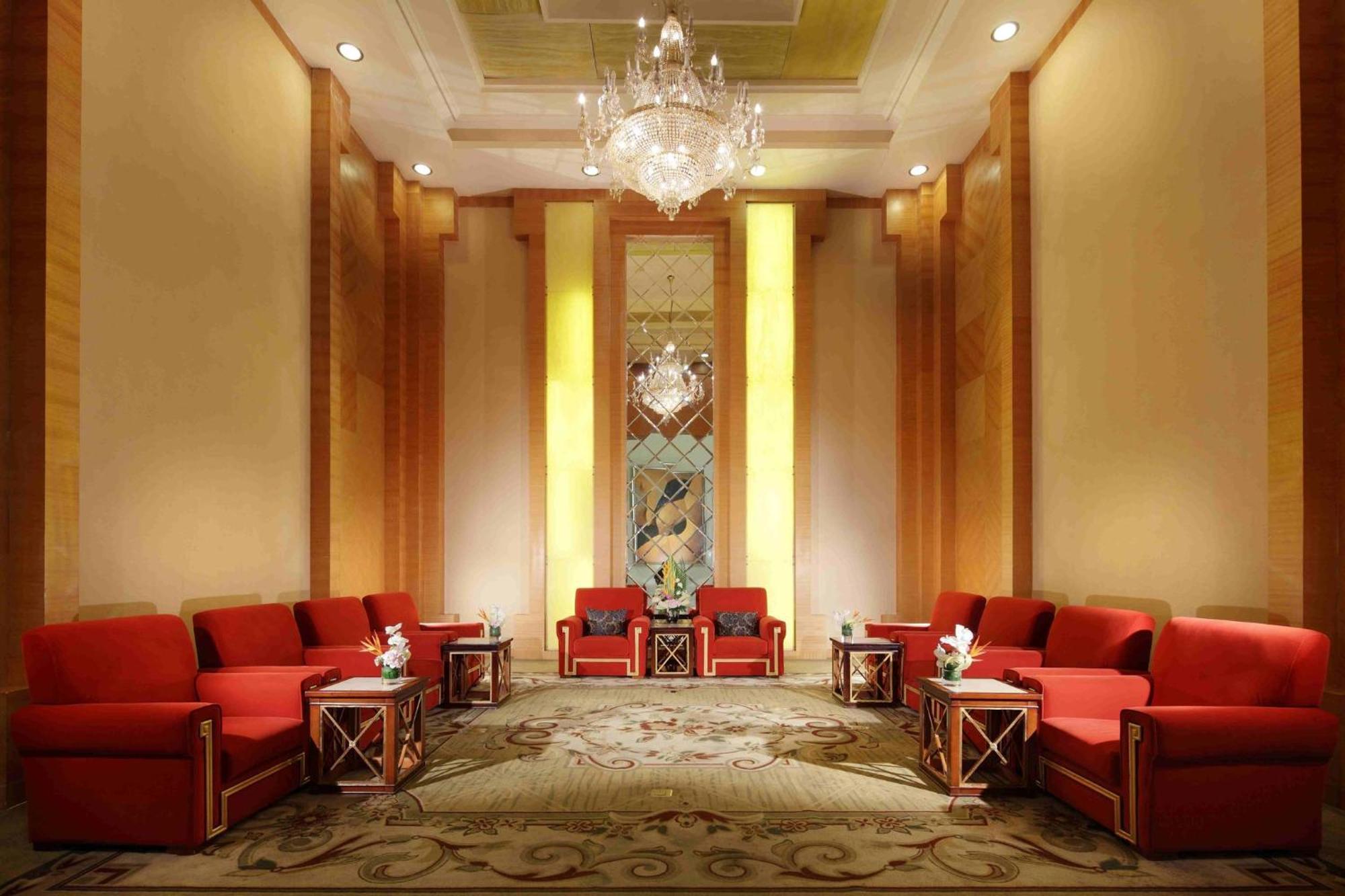 Holiday Inn Chengdu Century City-Westtower Экстерьер фото