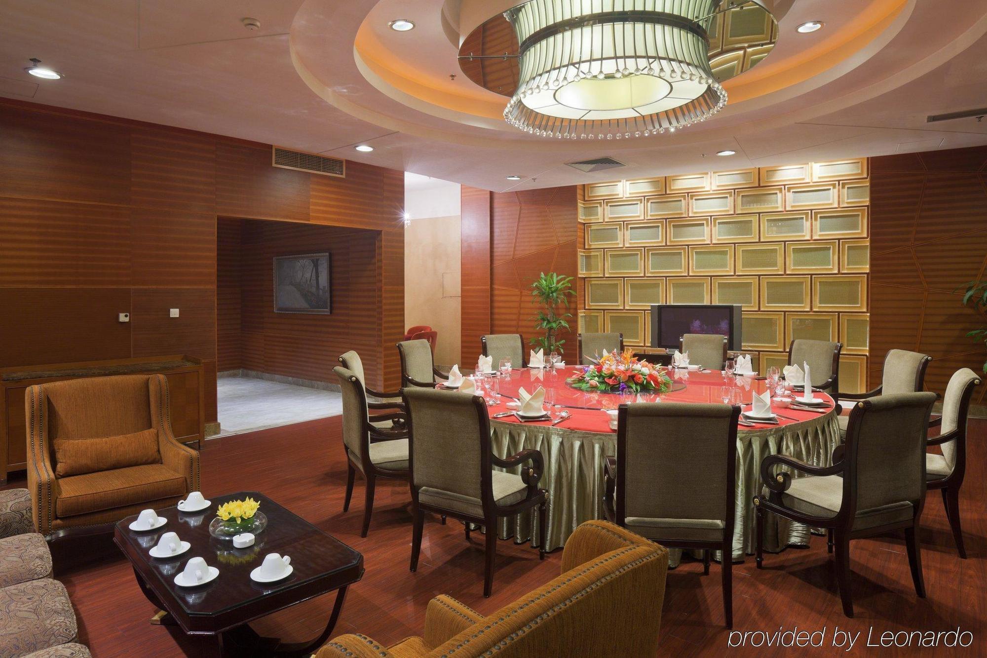 Holiday Inn Chengdu Century City West, An Ihg Hotel Ресторан фото